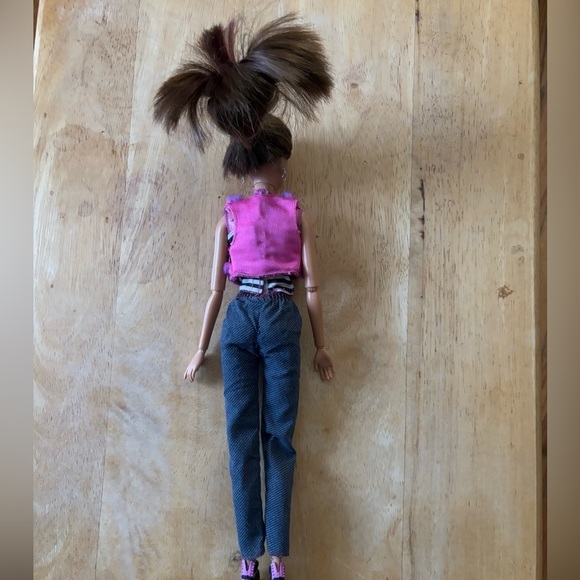 Barbie Fashionista - Picture 2 of 3